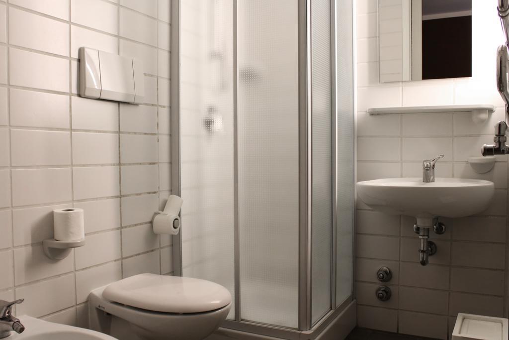New Generation Hostel Citta Studi Милано Екстериор снимка